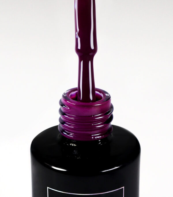 Гель-лак Nik Nails VAMPIRA 04 8g